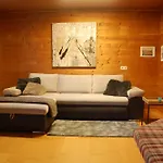 Haus *