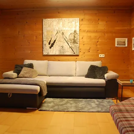 Haus *