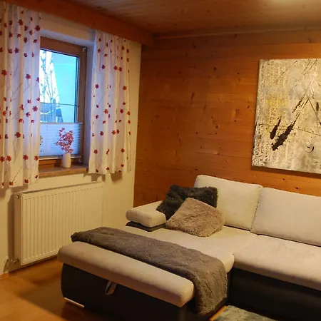 Apartment Haus *